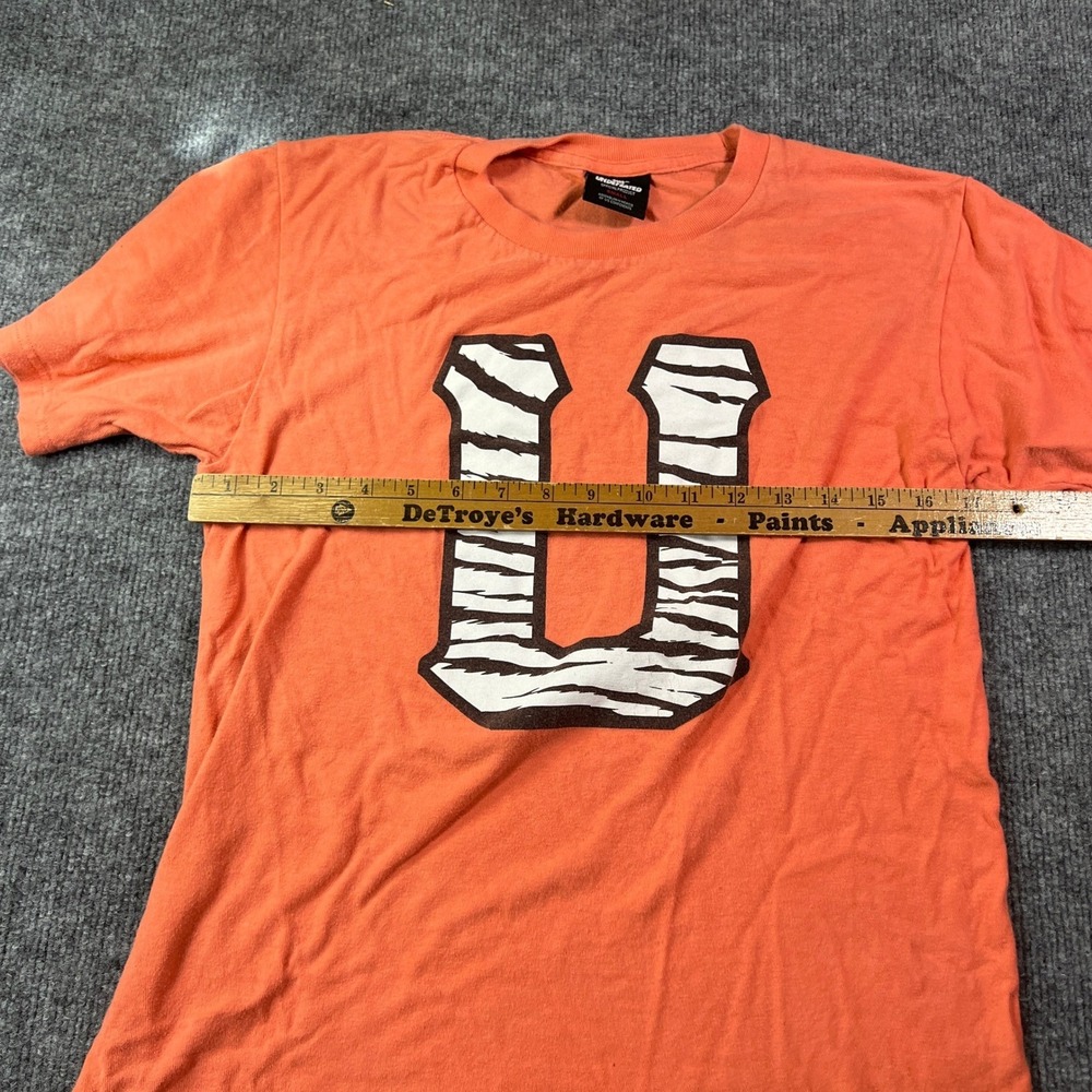 Undefeated Mens Zebra U Logo Graphic T-Shirt Peach Pink Small Streetwear Tee - Picture 7 of 7